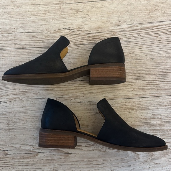 Lucky Brand Gennifa Black Leather Cutout Slip On Loafer Size 6M - Picture 4 of 8